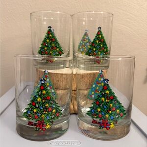 Action Vintage Christmas Tree "Holiday Magic" Glass Tumblers Set of 4